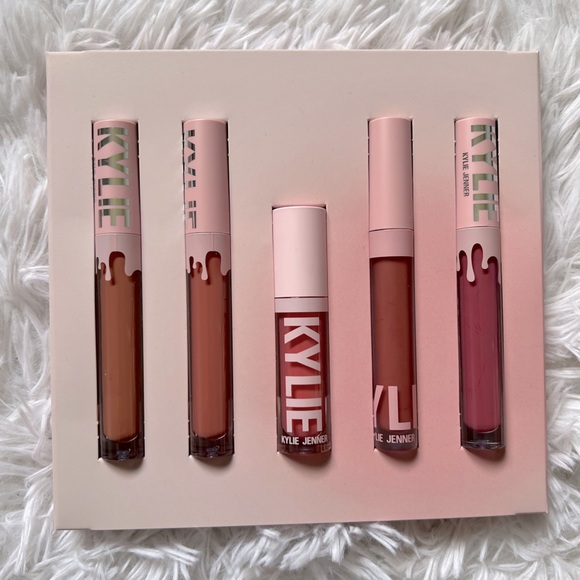 Kylie Cosmetcs Lip Vault - Picture 2 of 6